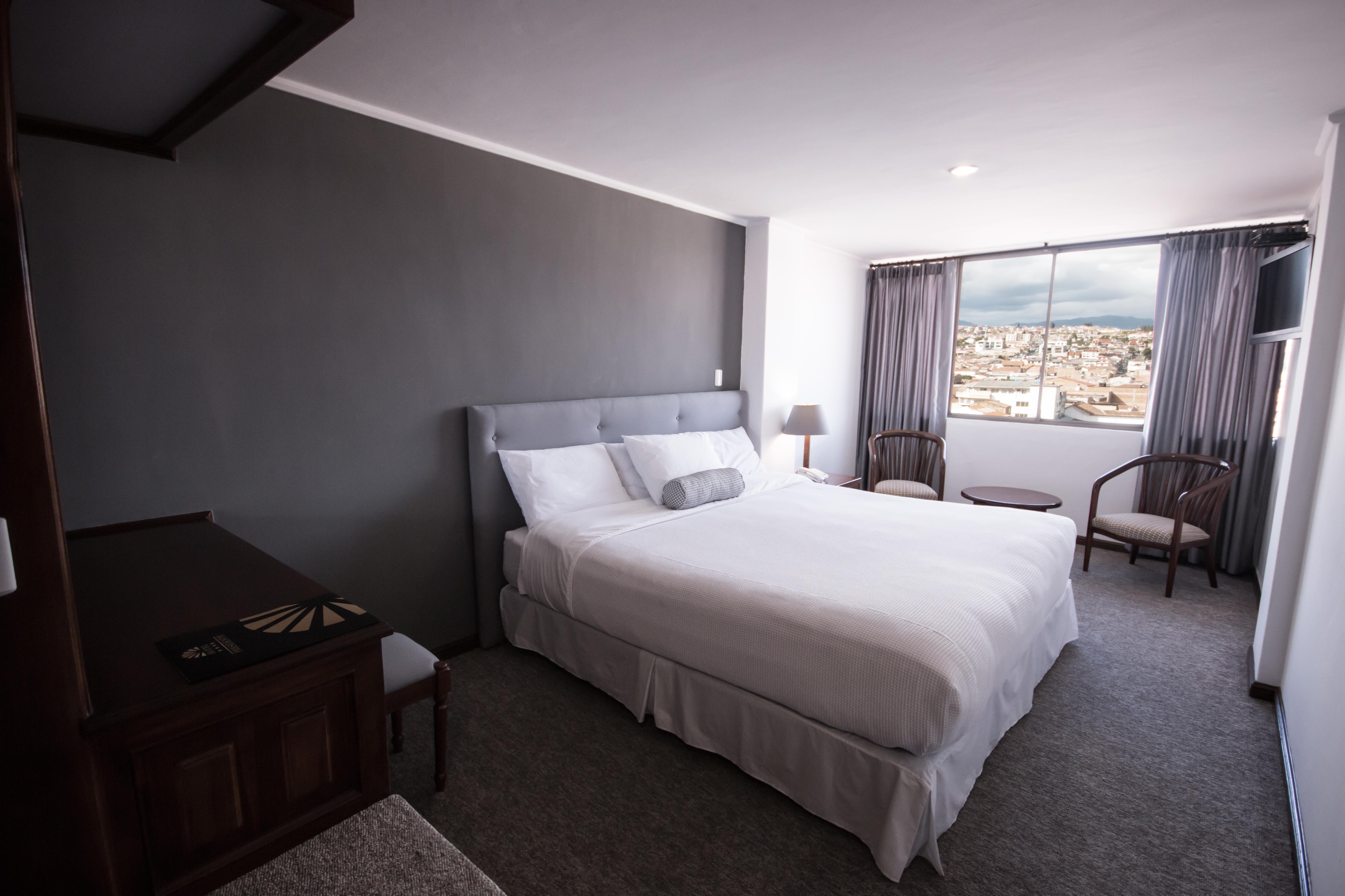 Hotel Presidente 쿠엔카 외부 사진