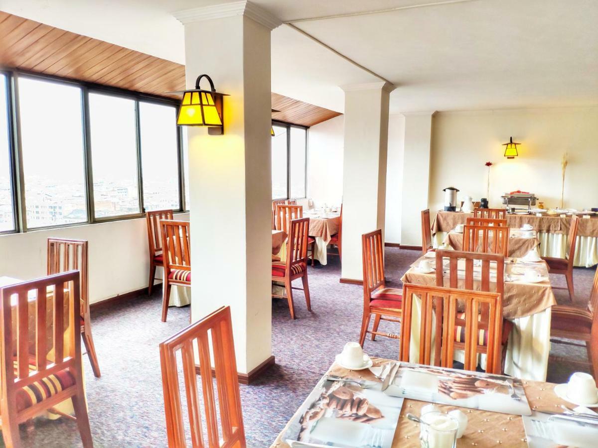 Hotel Presidente 쿠엔카 외부 사진