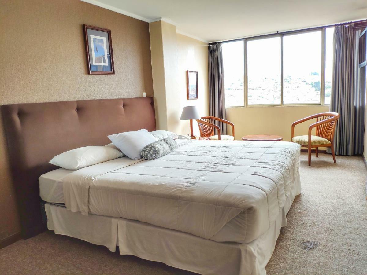 Hotel Presidente 쿠엔카 외부 사진