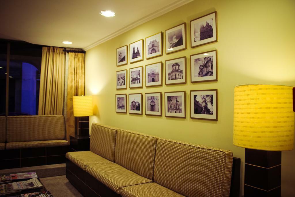Hotel Presidente 쿠엔카 외부 사진